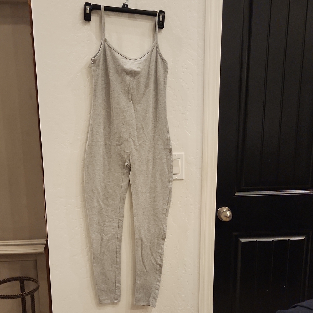 Forever 21 Light Gray Top